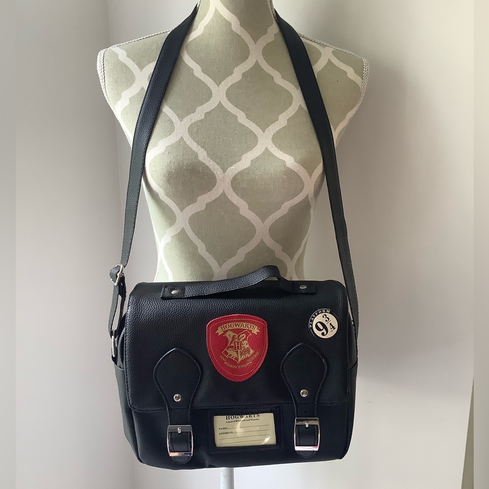 Warner Bros. Black Hogwarts Satchel Bag